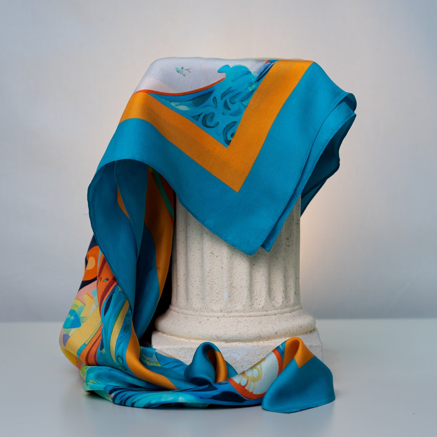 QOFFAH - La Valse des Planètes Scarf