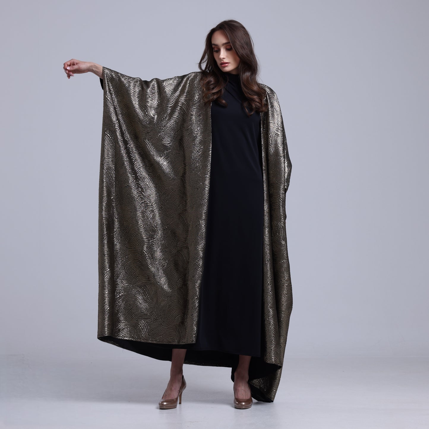 LA REINE - Metallic Gold Batwing Abaya