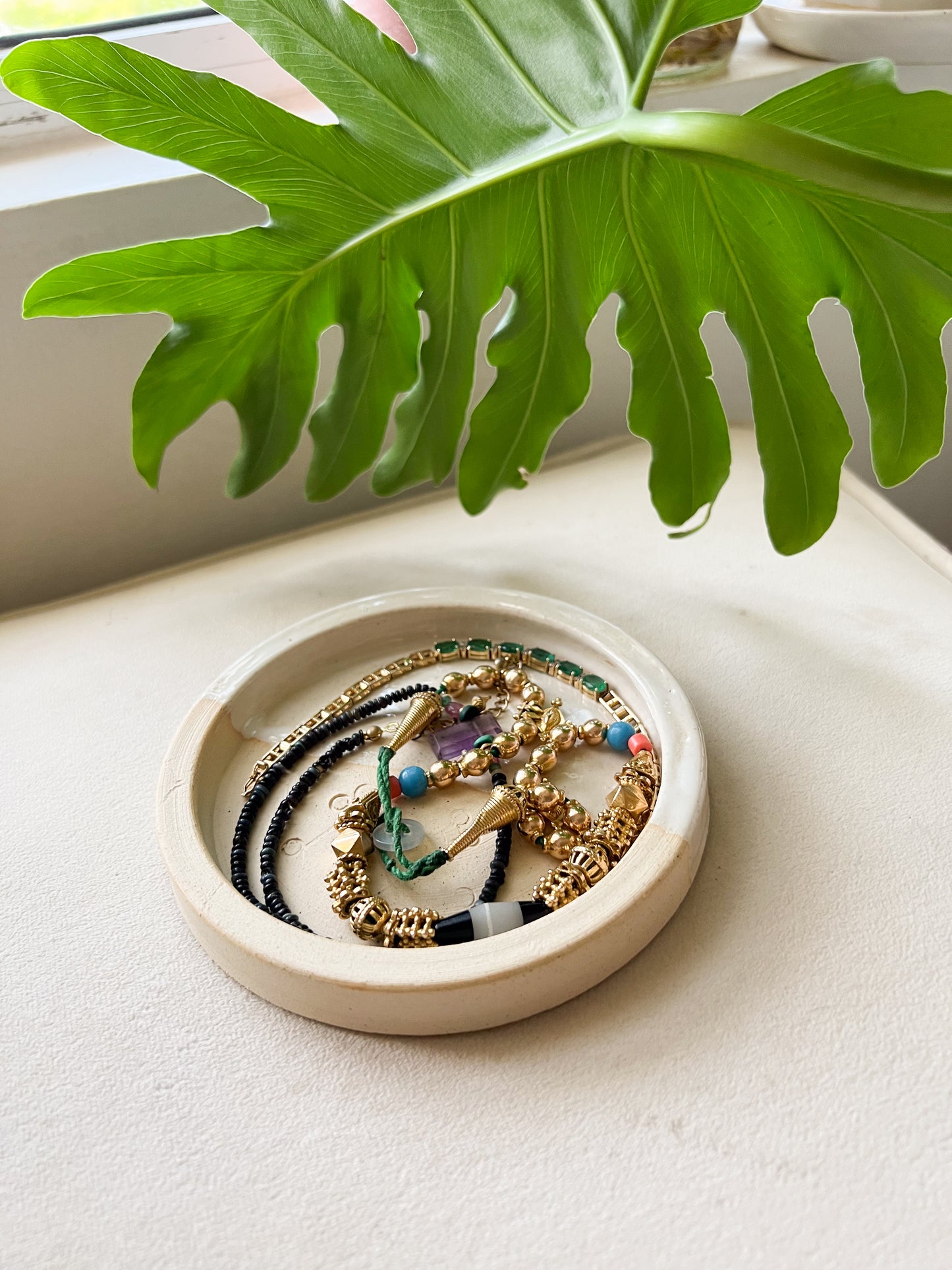 BY RAHINA - Jewellery Plate