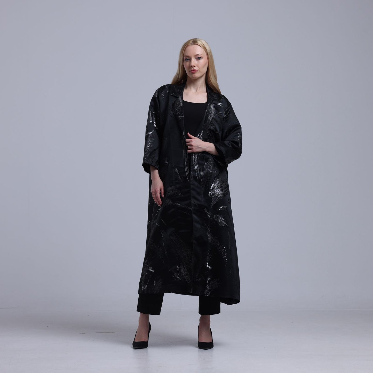 LA REINE - Black Metallic Jacquard Coat
