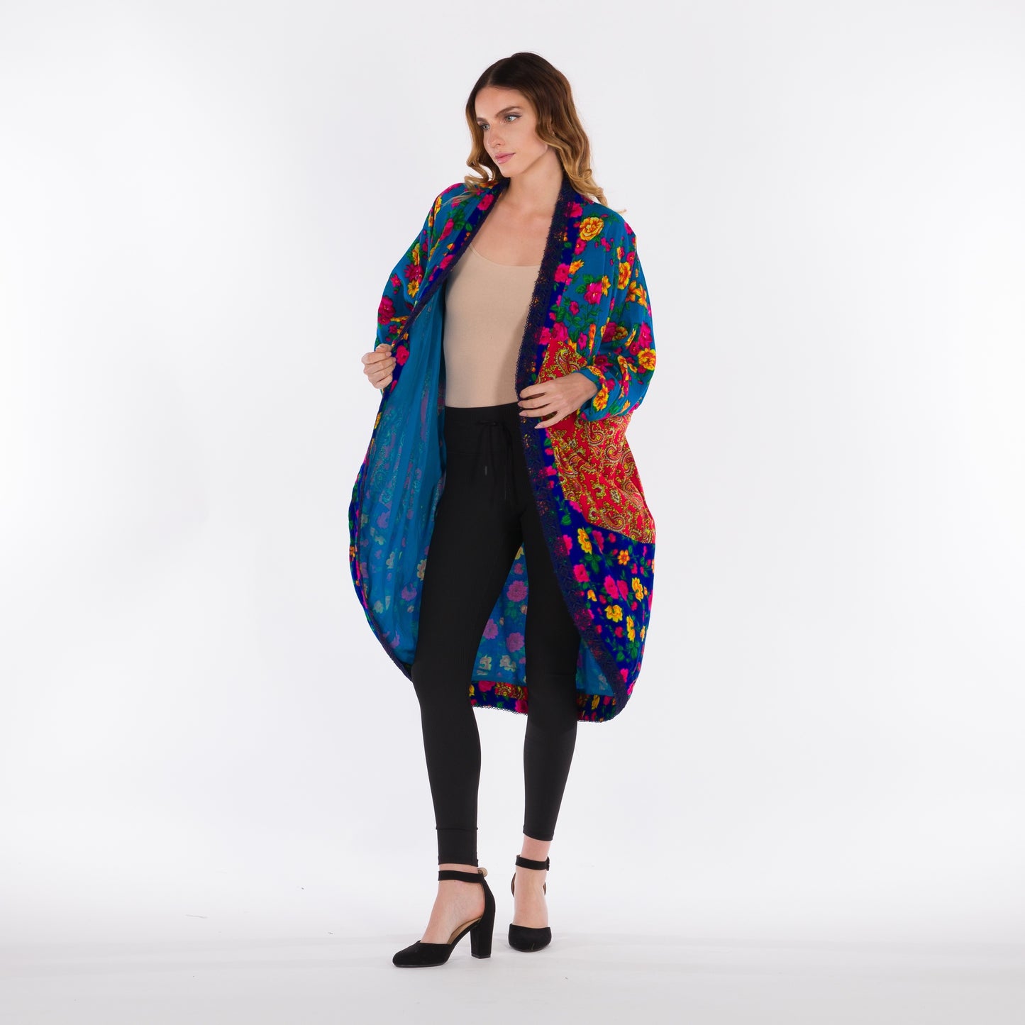 DALSH DESIGNS - كيمونو بتصميم شالكي بثلاثة ألوان