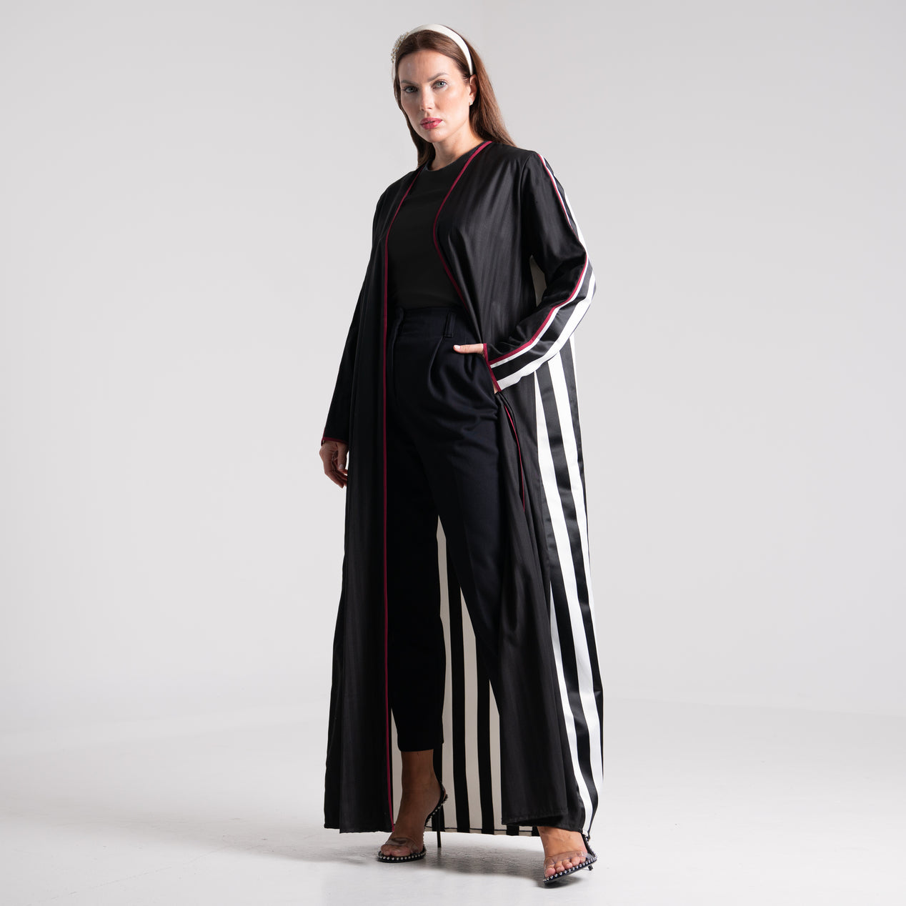 DALSH DESIGNS - Black Abaya with Striped Back