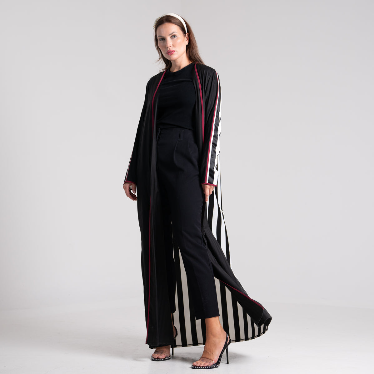 DALSH DESIGNS - Black Abaya with Striped Back