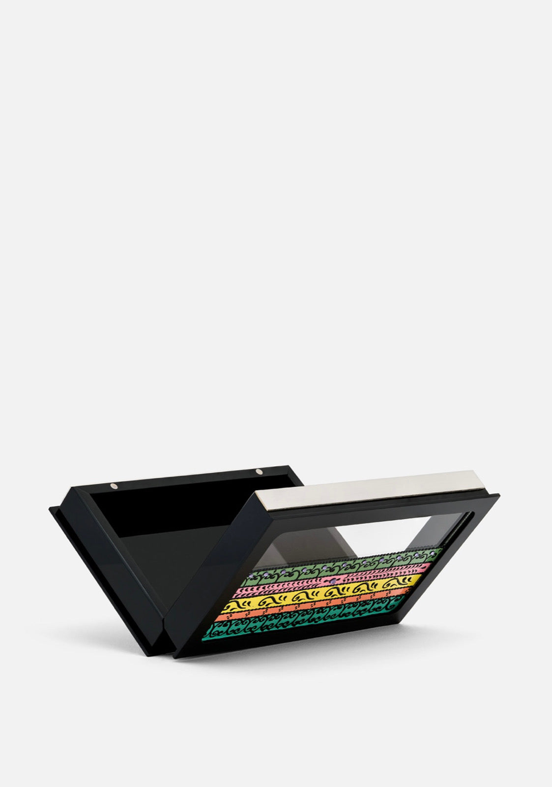 هالة وتاتيانا - لغز