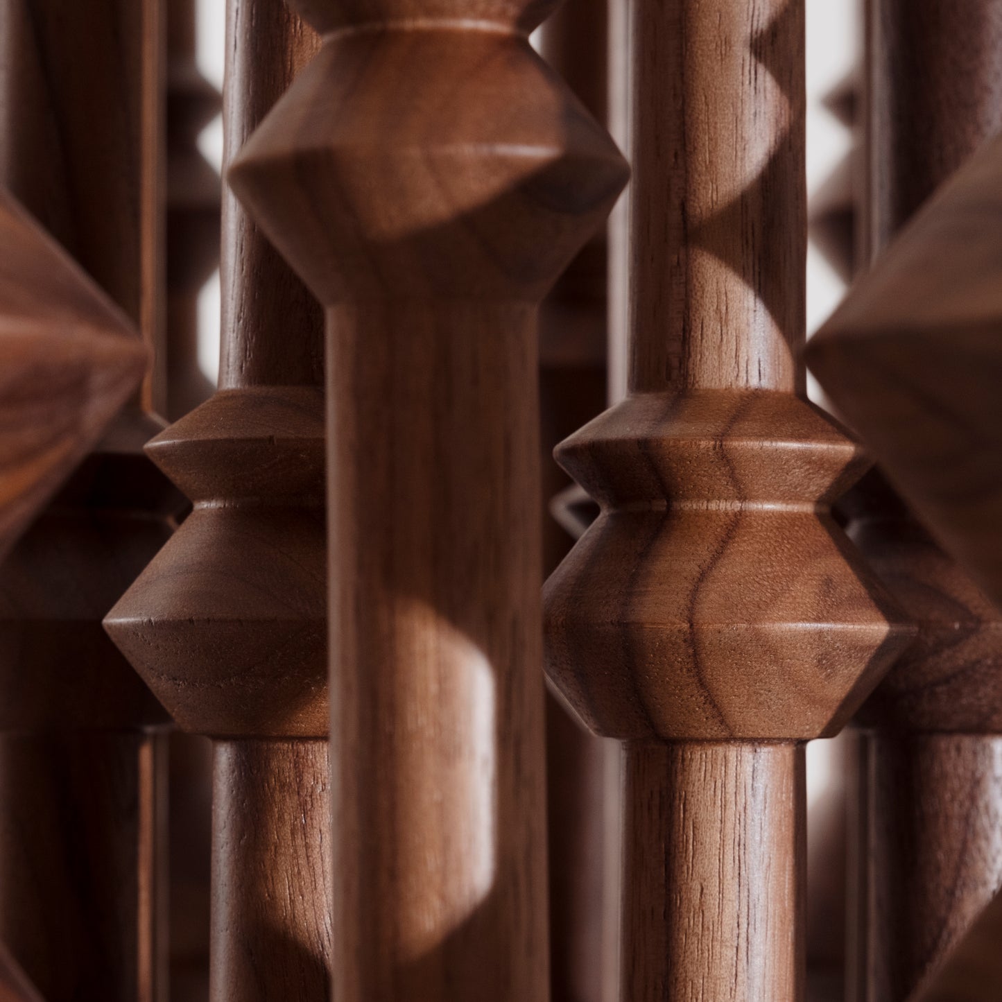 XENA KALOUTI - Pillar Symphony Table