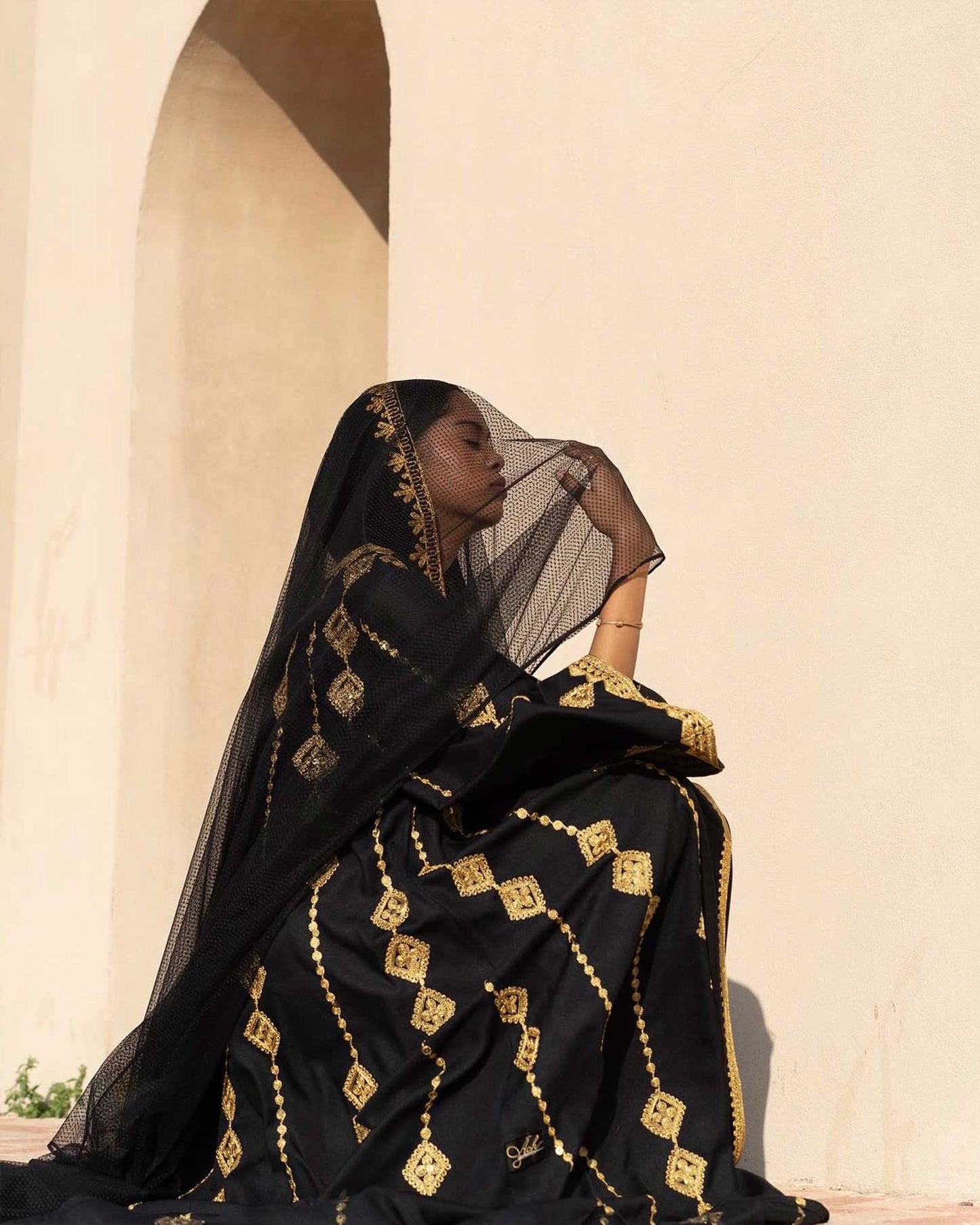 ACH - The Daqat Brisim Abaya