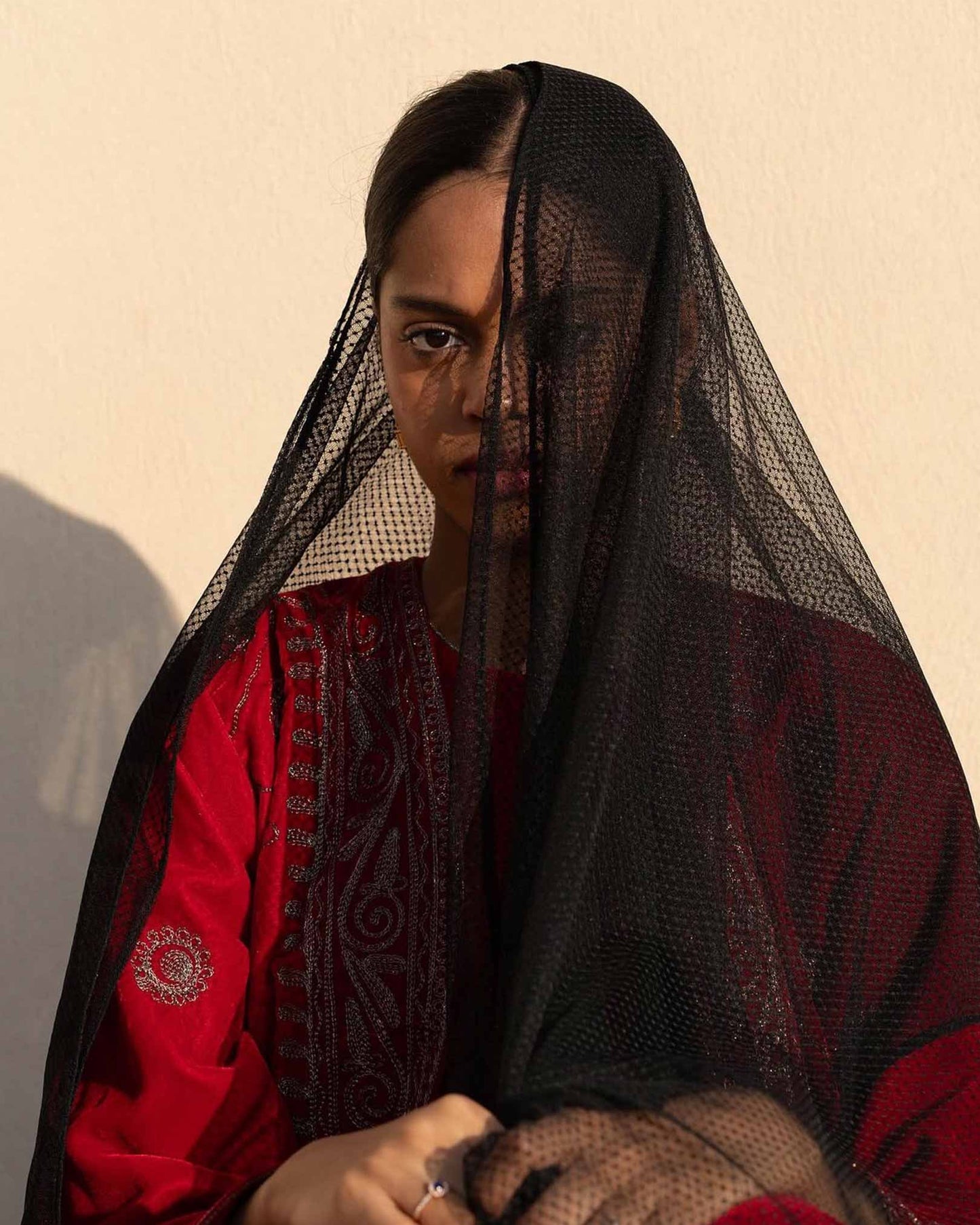 ACH - The Daqat Brisim Abaya - Red