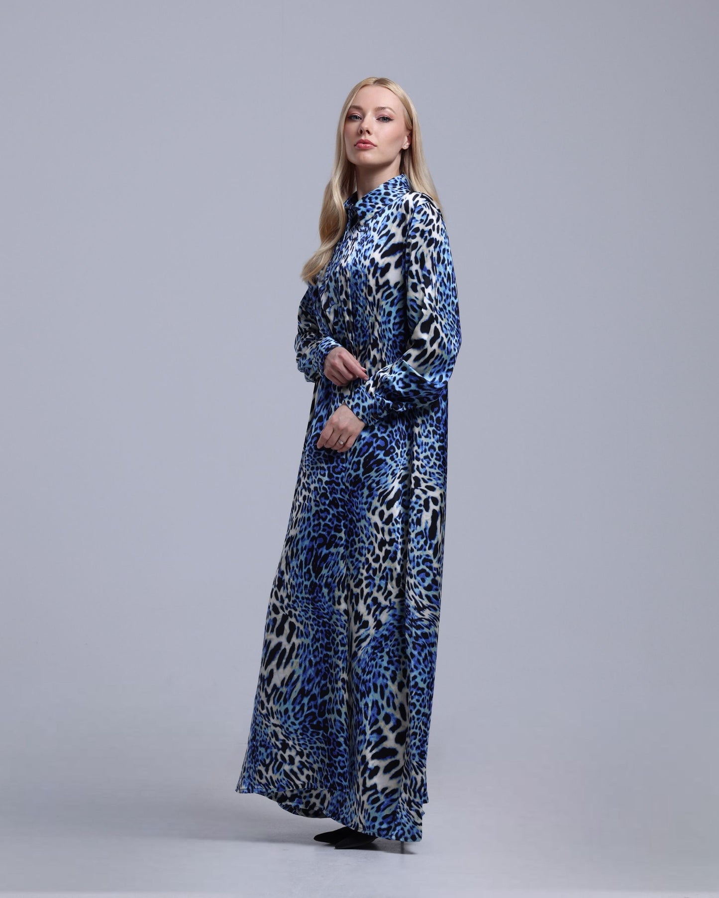 LA REINE - Printed Maxi Shirt Dress
