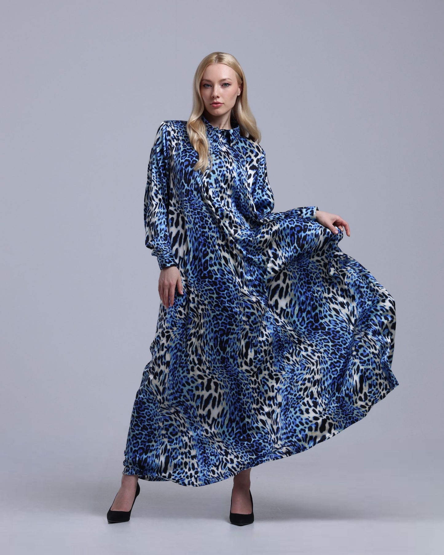LA REINE - Printed Maxi Shirt Dress