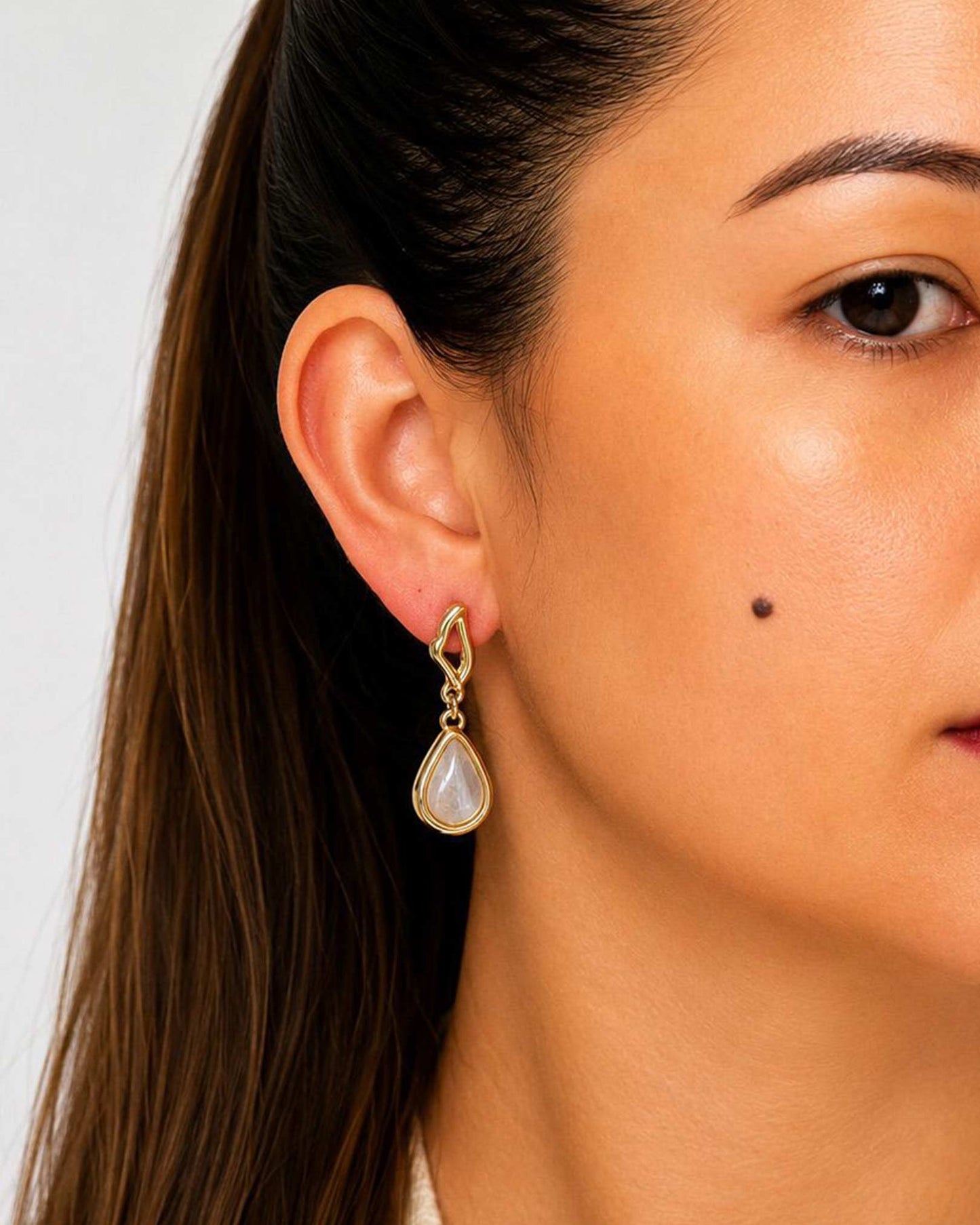 TREASURES OF BRAZIL - Colours of Brazil Luna Drop Frame Stud Earrings - Moonstone