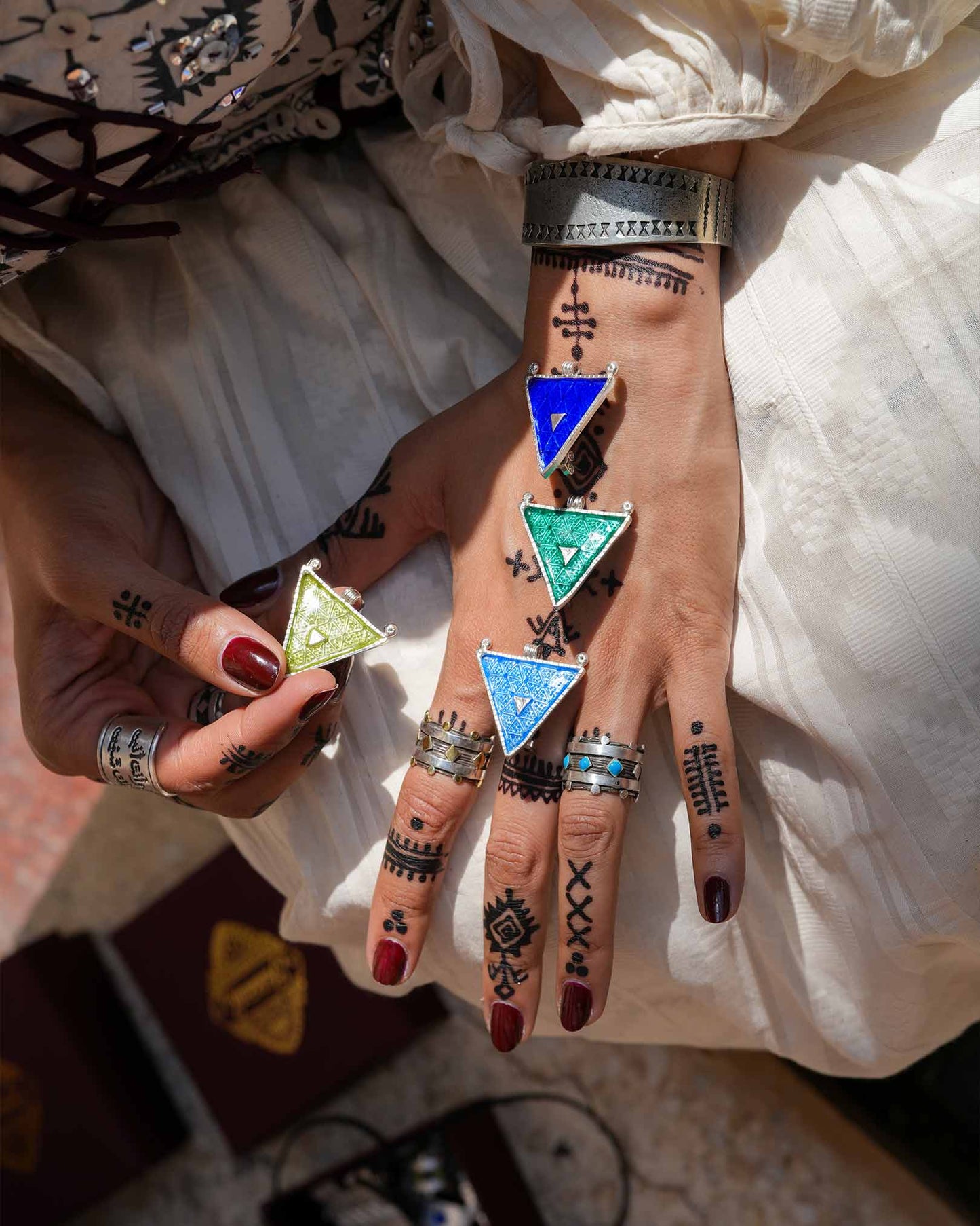 FARBASTA - Sacred Triangle Earrings