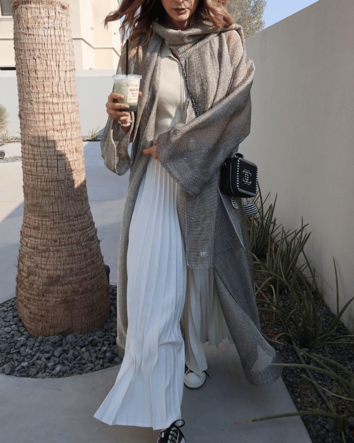 FLounge Shine Grey Abaya