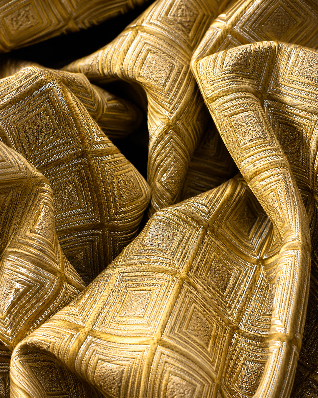 La Reine Brocade Gold Coat