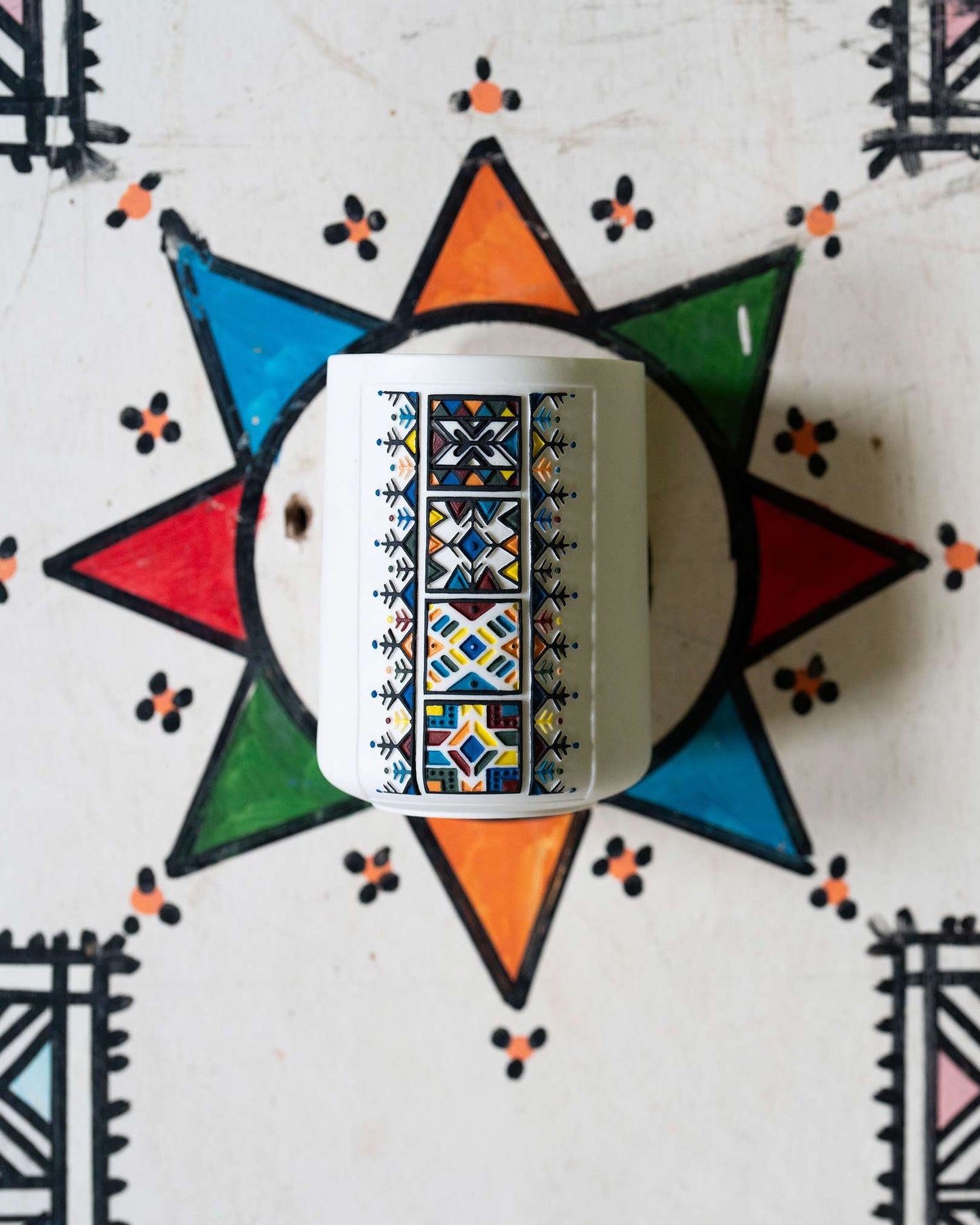HERFAH - Al-Qatt Al-Asiri Hand-carved & Hand-painted Porcelain Art Piece
