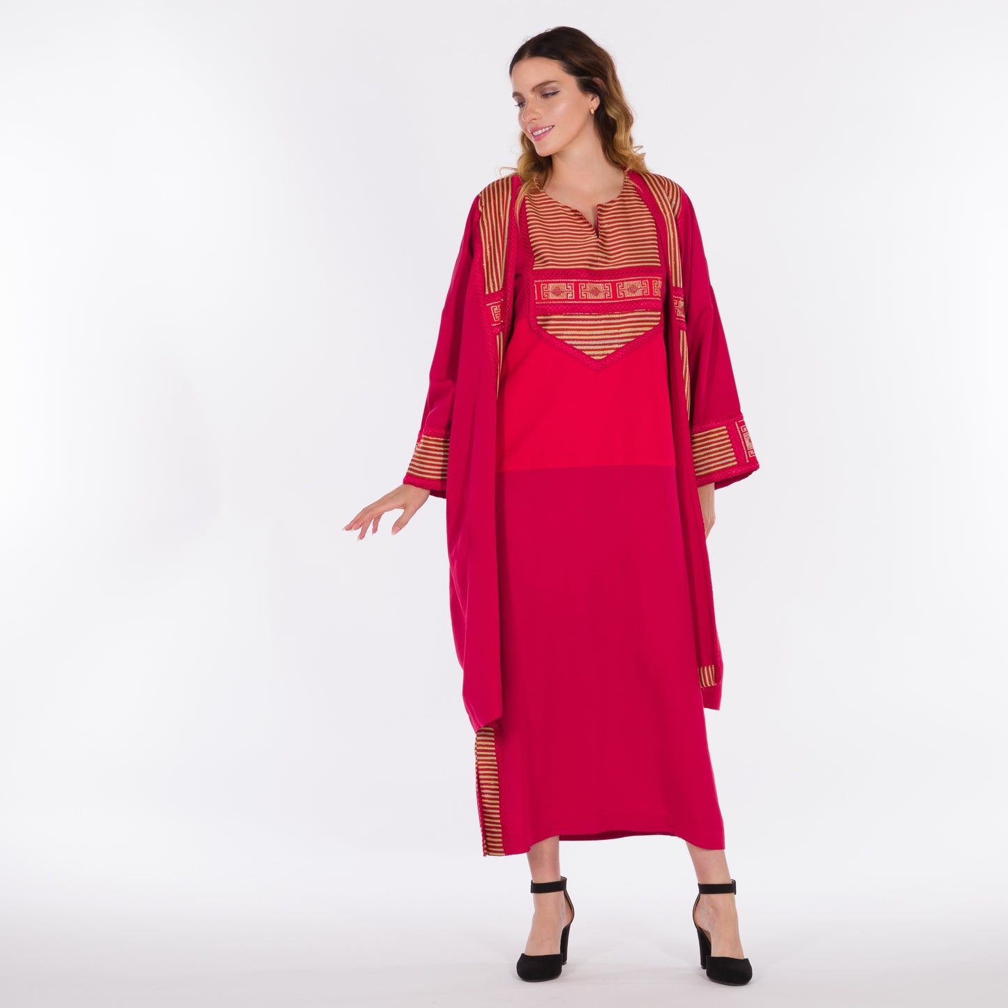DALSH DESIGNS - طقم قفطان وعباية أحمر مكون من قطعتين
