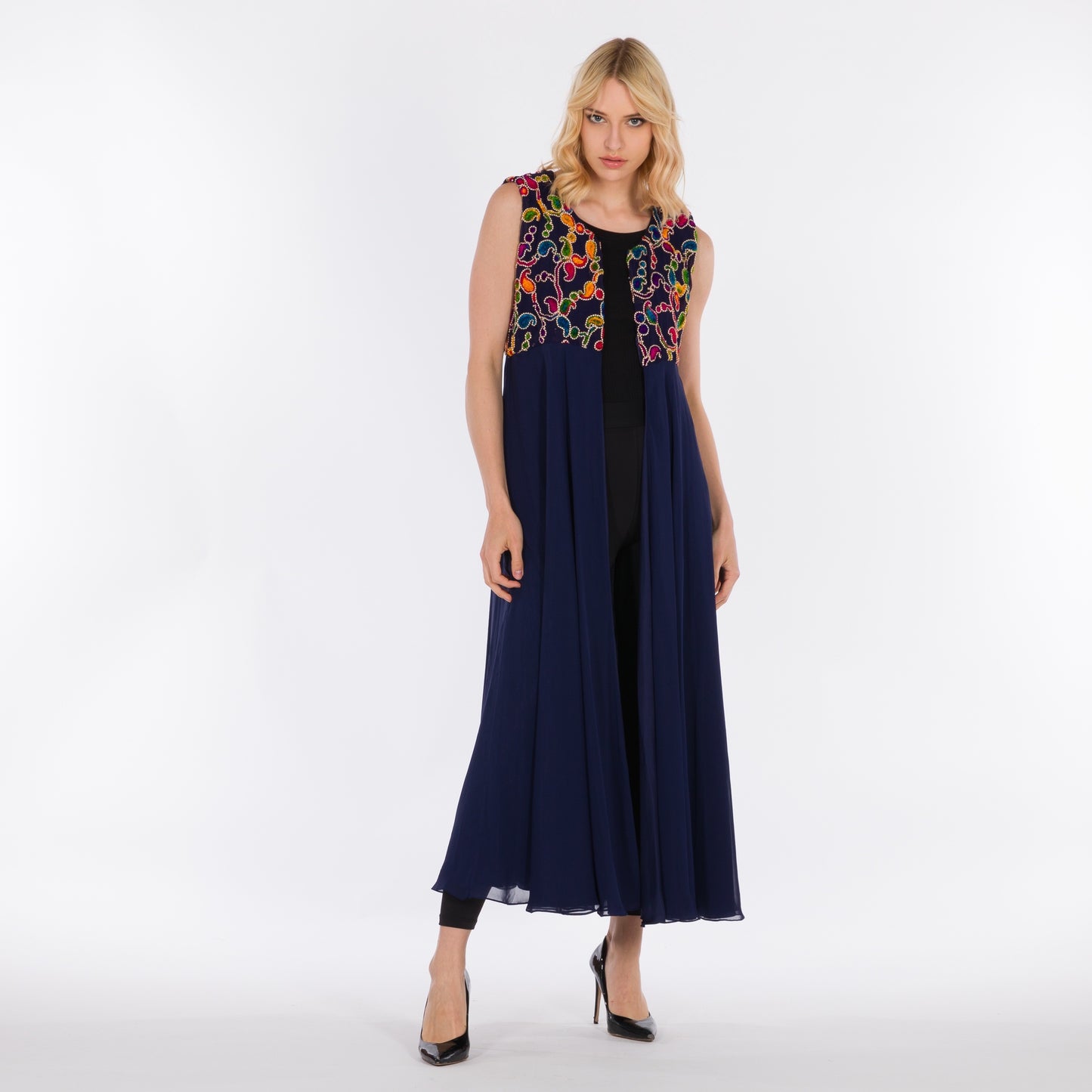 NOBLESSE - Embroidered Chiffon Sleeveless Kimono