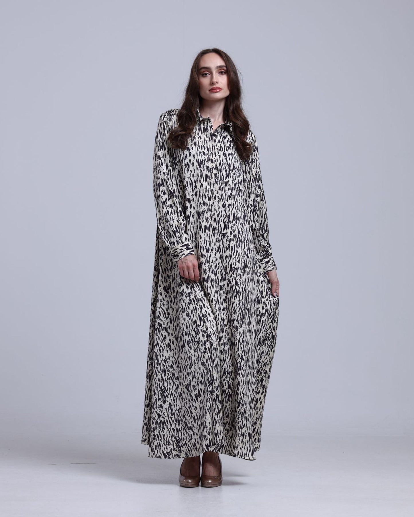 LA REINE - Printed Maxi Shirt Dress