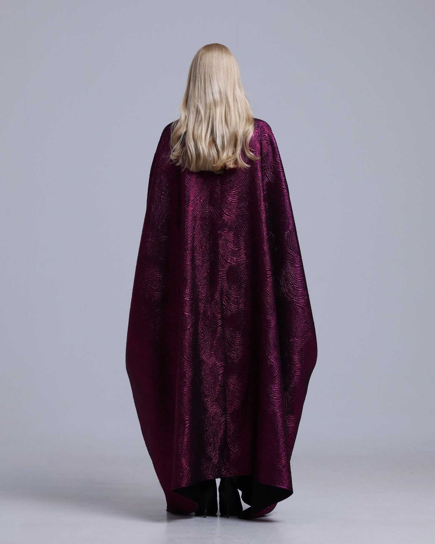 LA REINE - Metallic Magenta Batwing Abaya