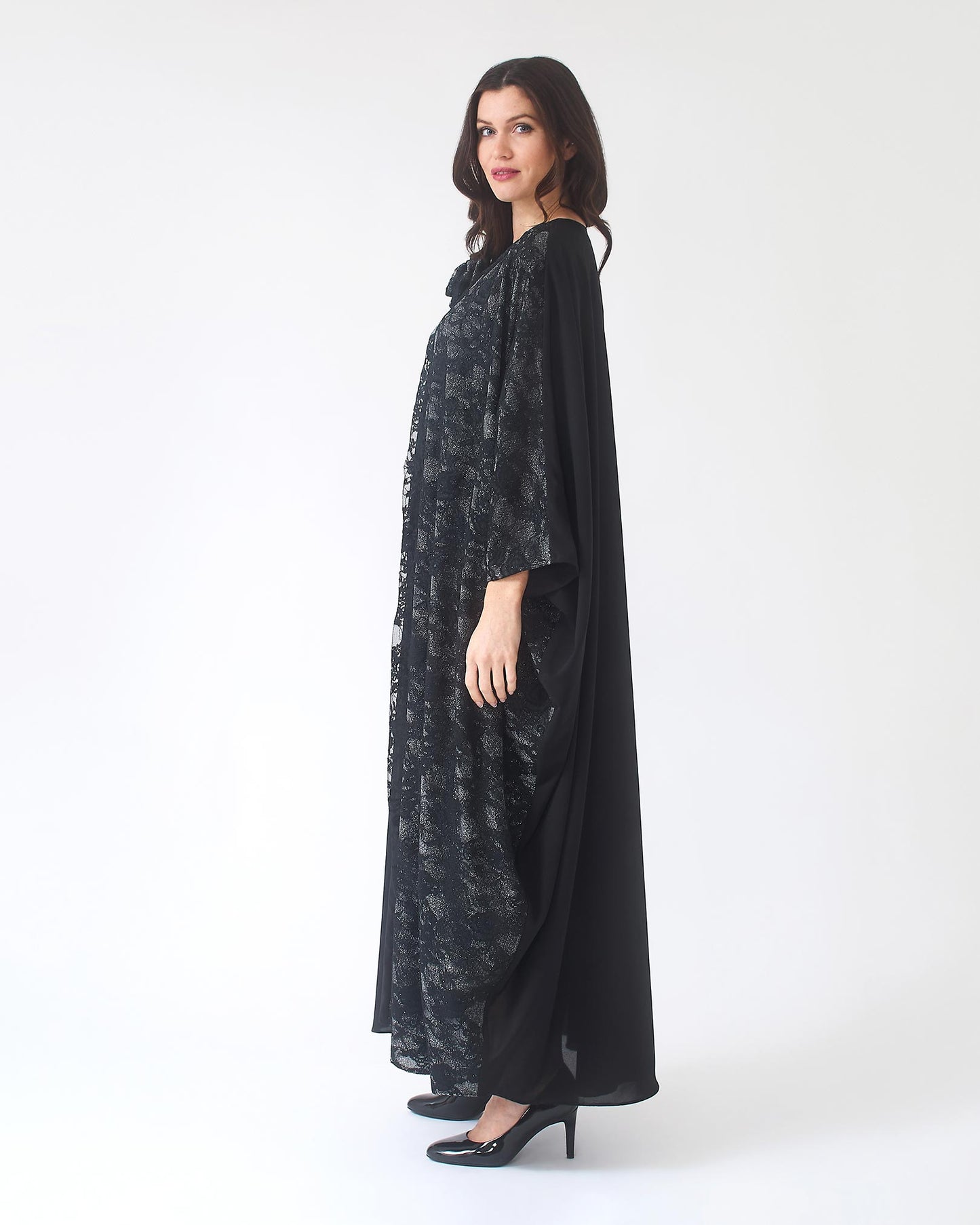 NOBLESSE - Batwing Kaftan with Floral Appliqué