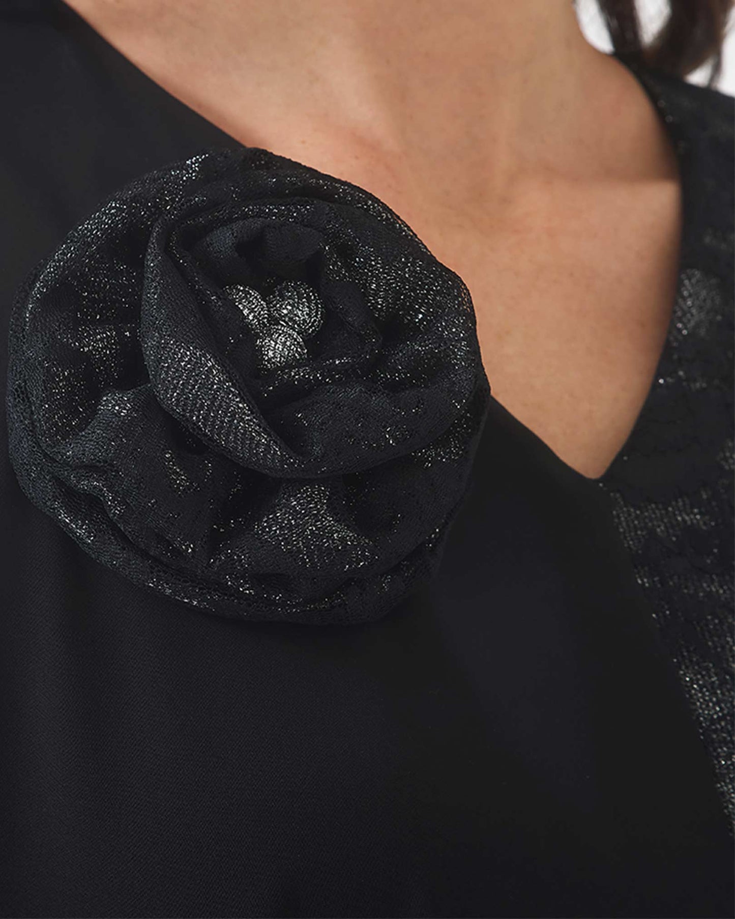 NOBLESSE - Batwing Kaftan with Floral Appliqué