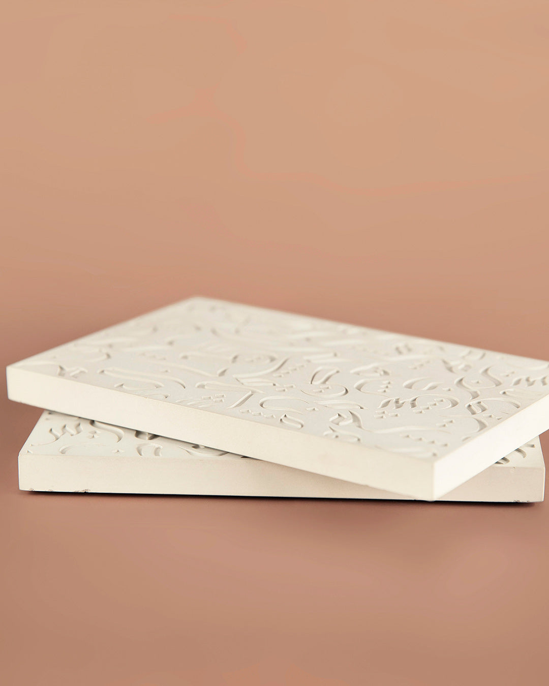 The Opulent - Arabic Calligraphy Concrete Tray