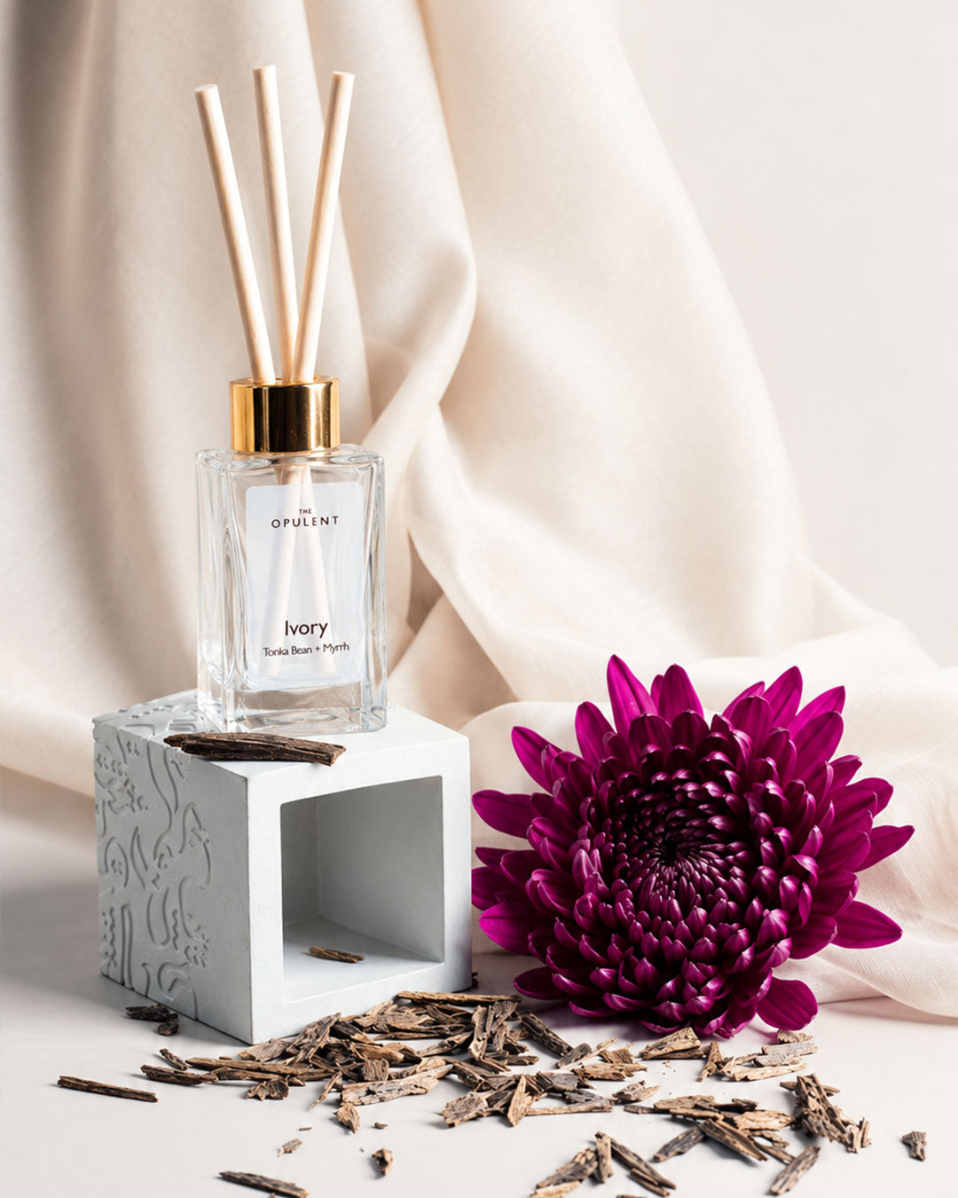 The Opulent - Arabic Calligraphy Concrete Reed Diffuser | Ivory
