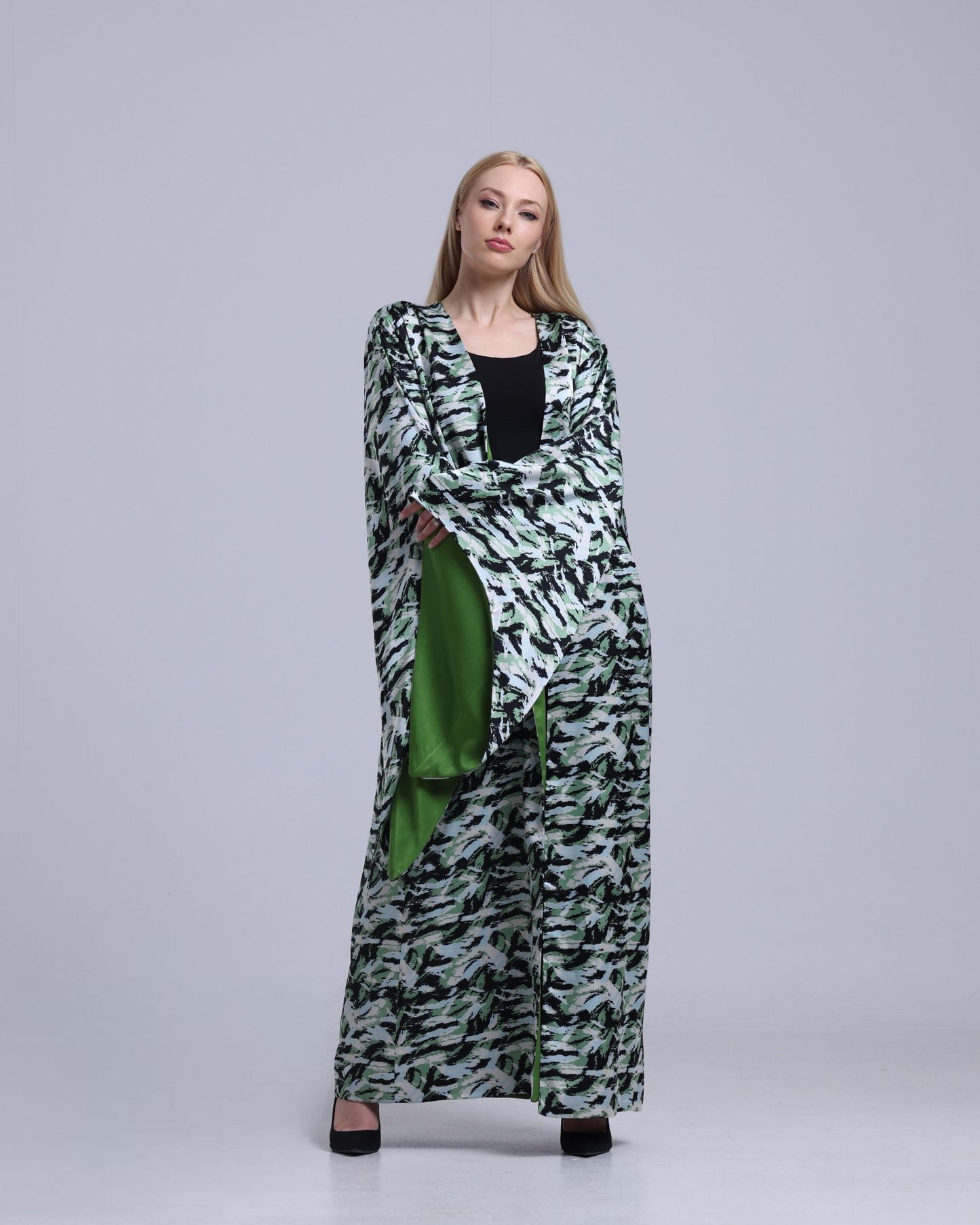 LA REINE - Printed Maxi Kimono