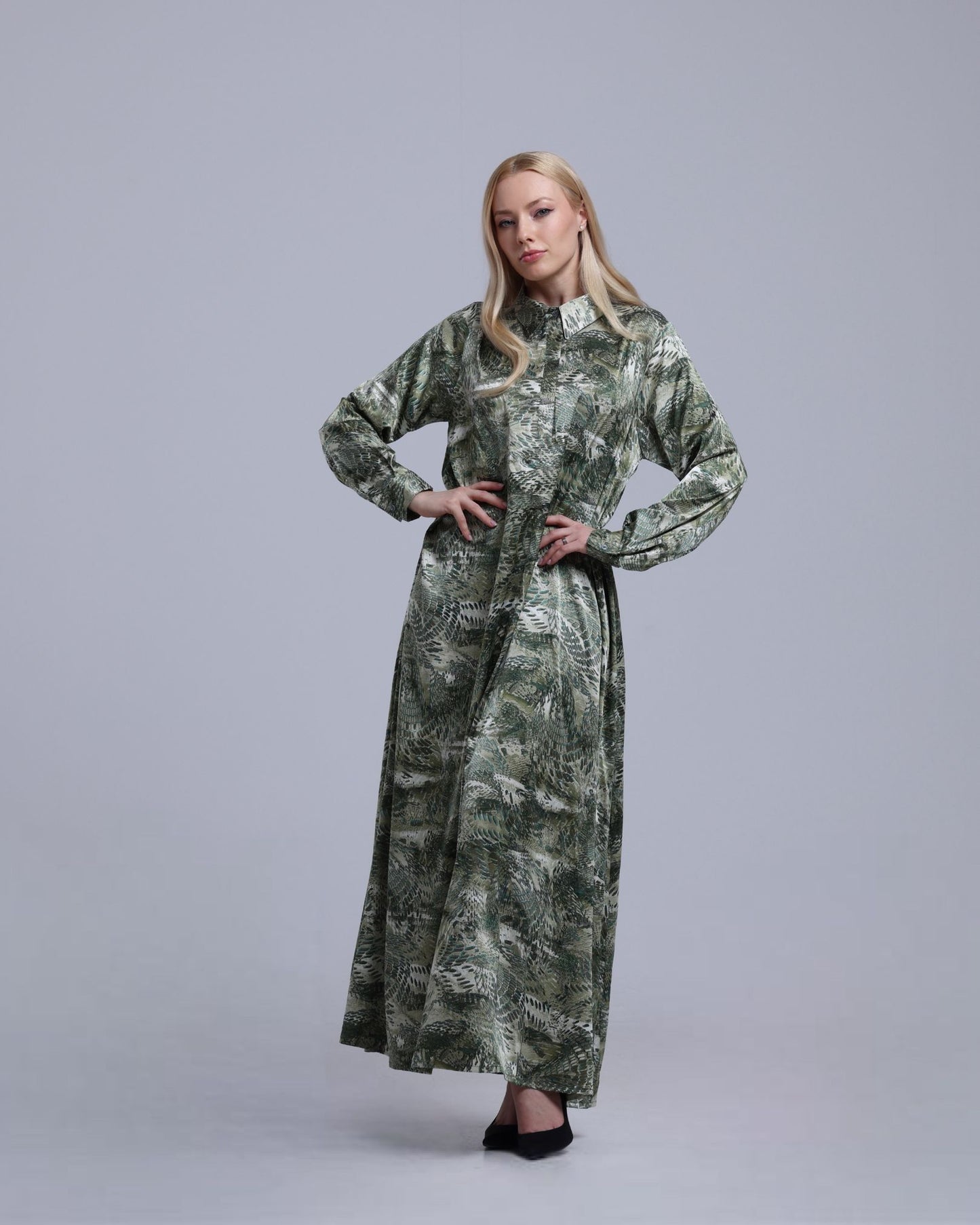 LA REINE - Printed Maxi Shirt Dress