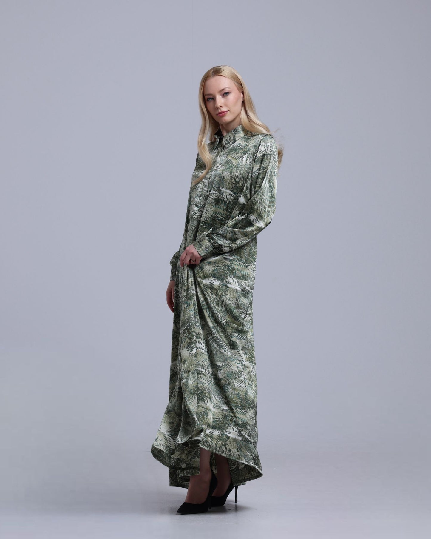 LA REINE - Printed Maxi Shirt Dress