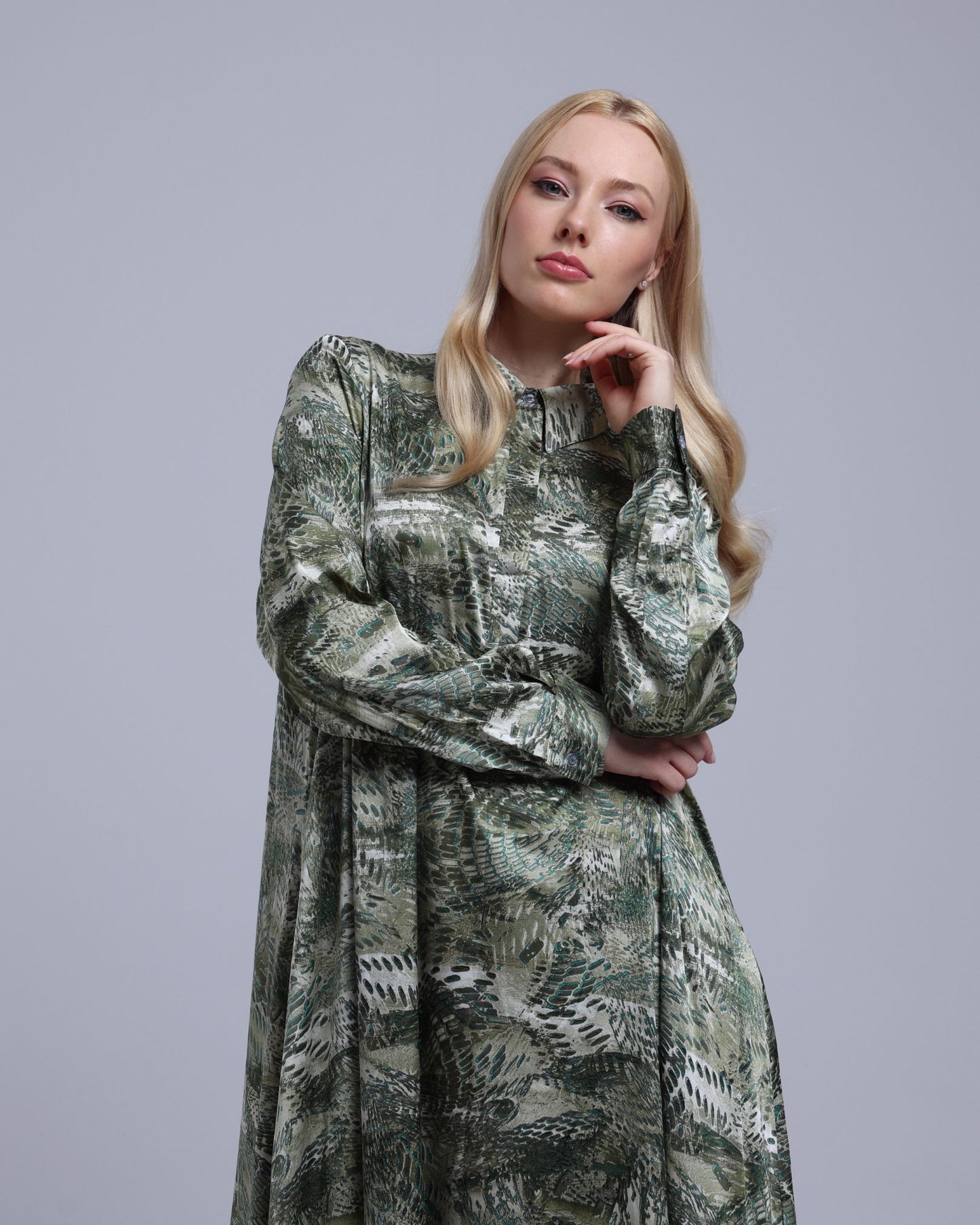 LA REINE - Printed Maxi Shirt Dress