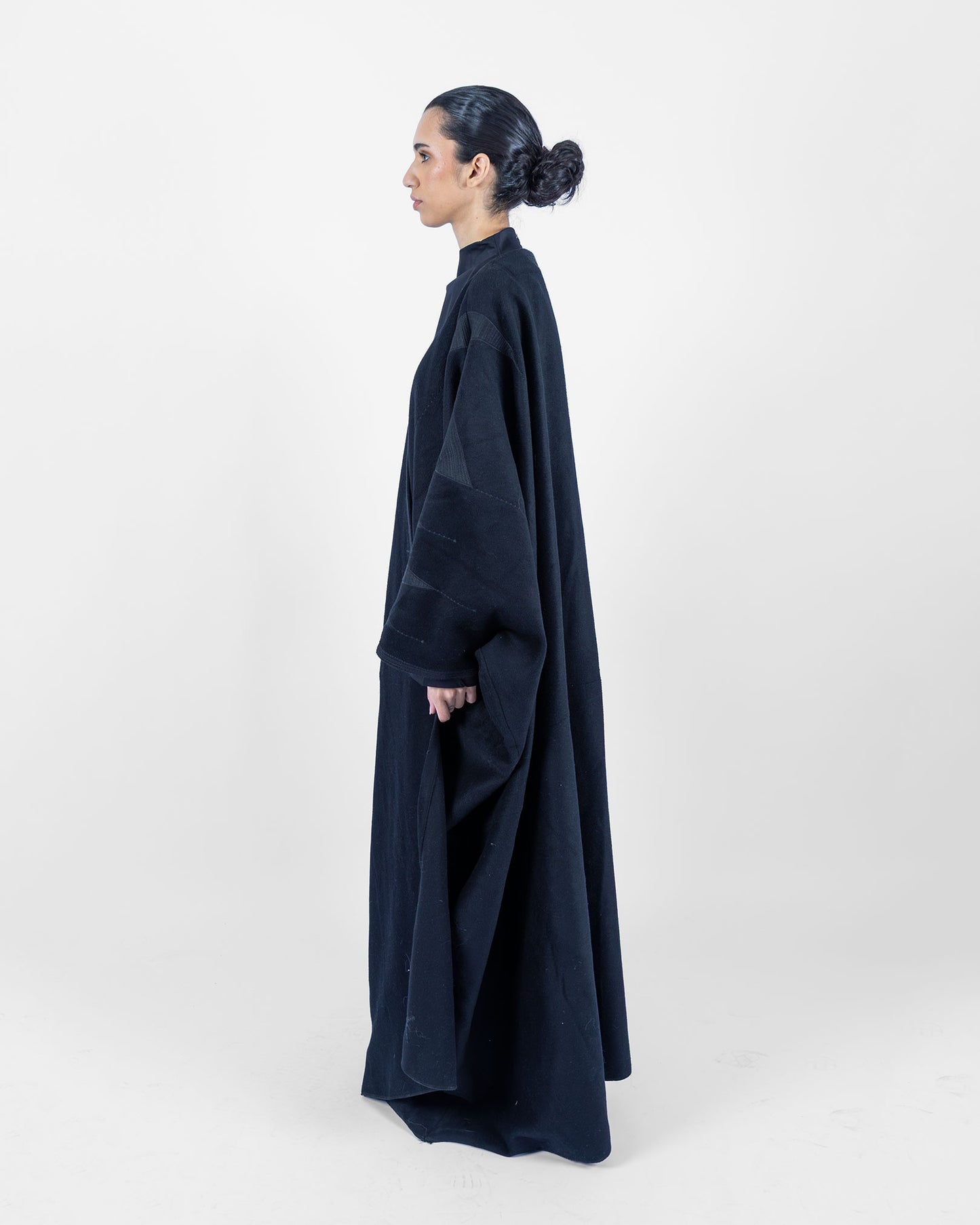 QORMUZ - JUBBAH Black Robe