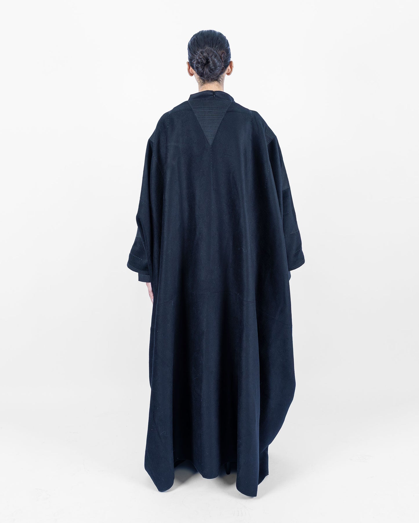 QORMUZ - JUBBAH Black Robe