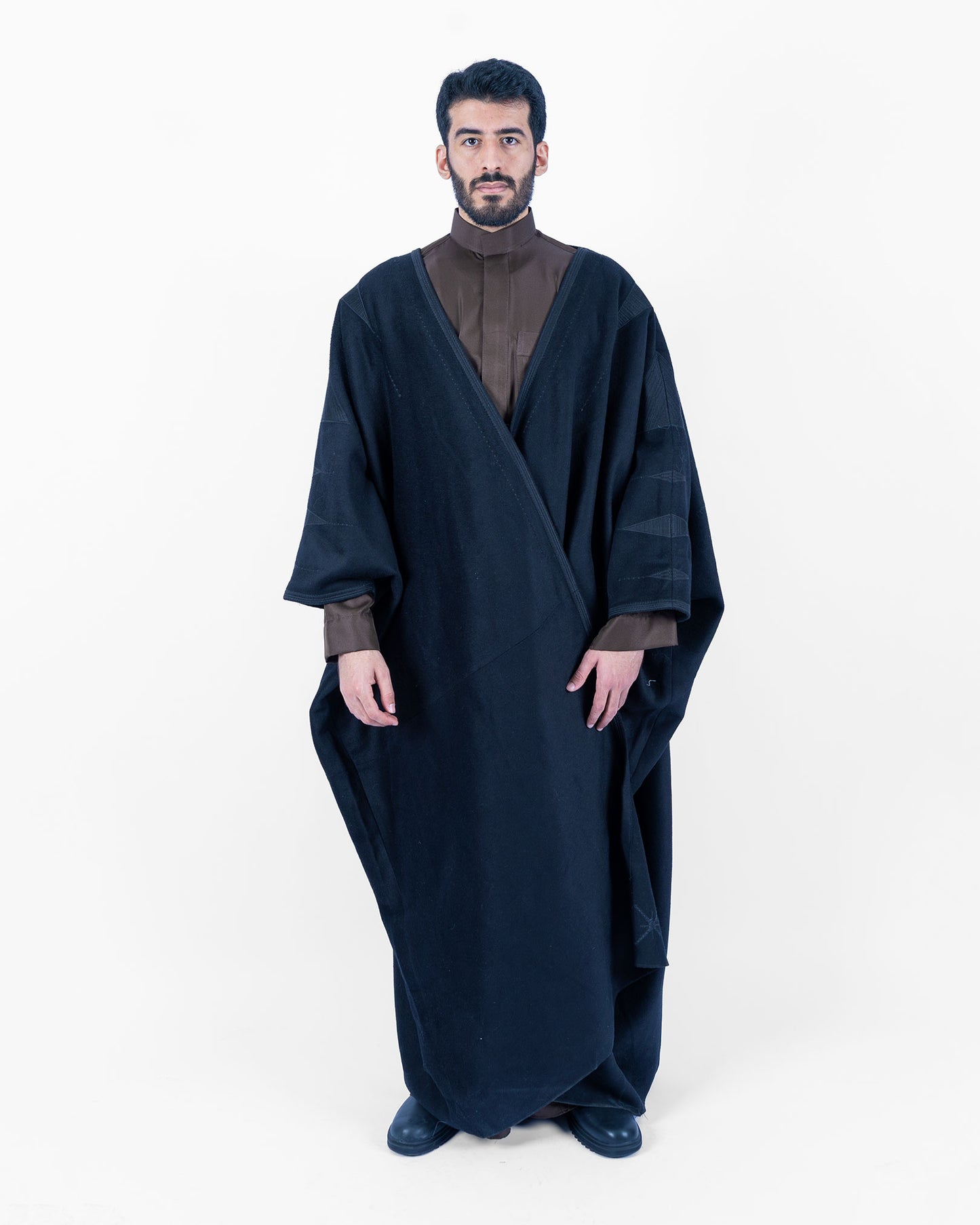 QORMUZ - JUBBAH Black Robe