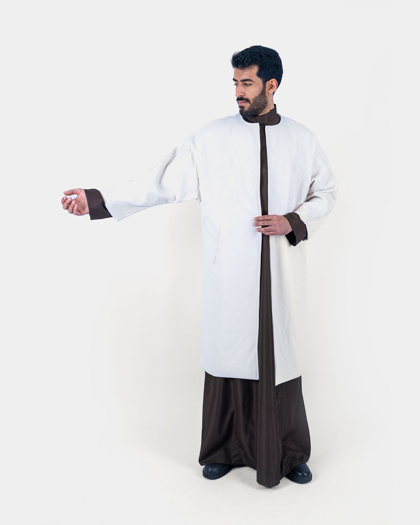 QORMUZ - White Bishaya