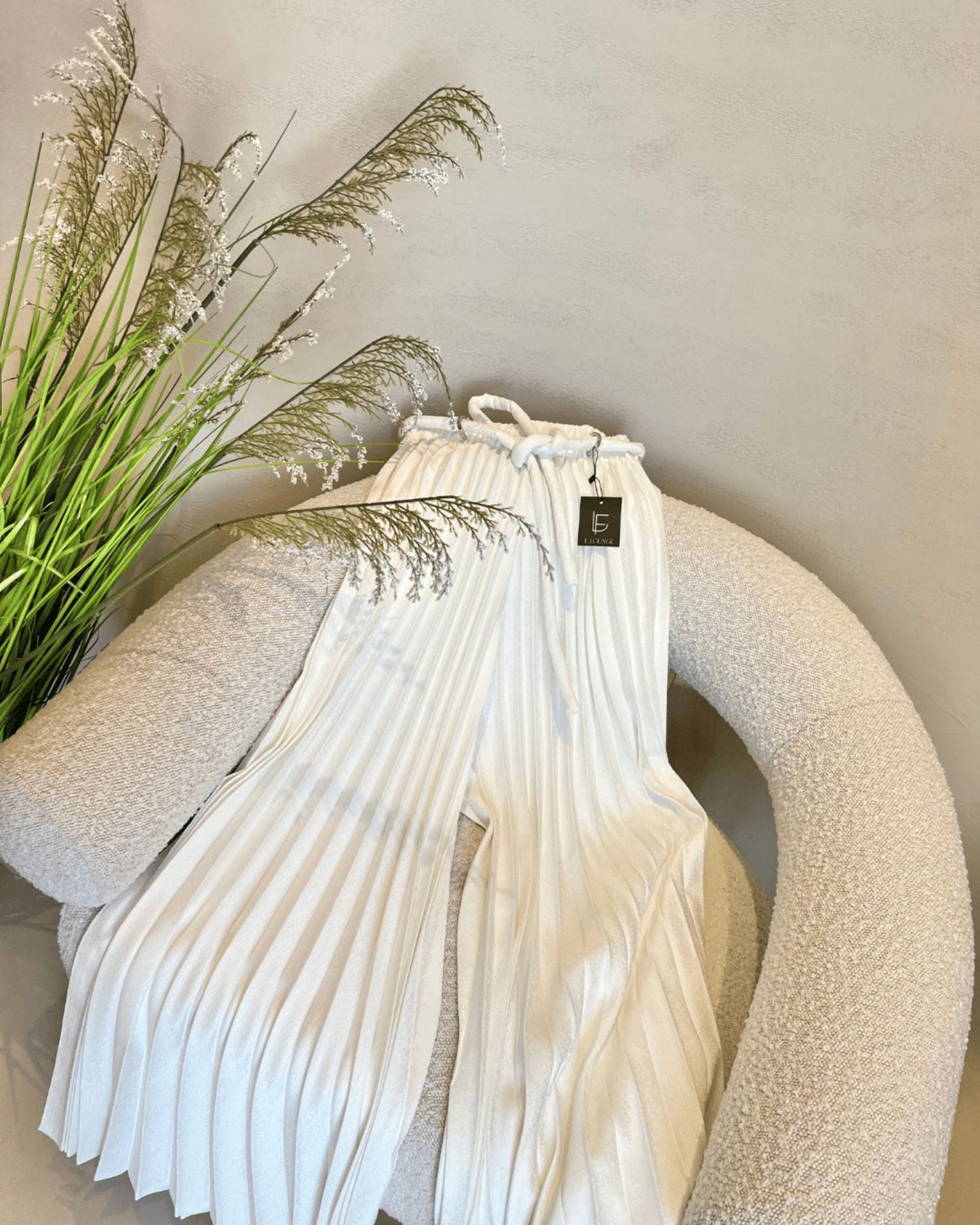 FLounge White Sunny Pleated Trousers