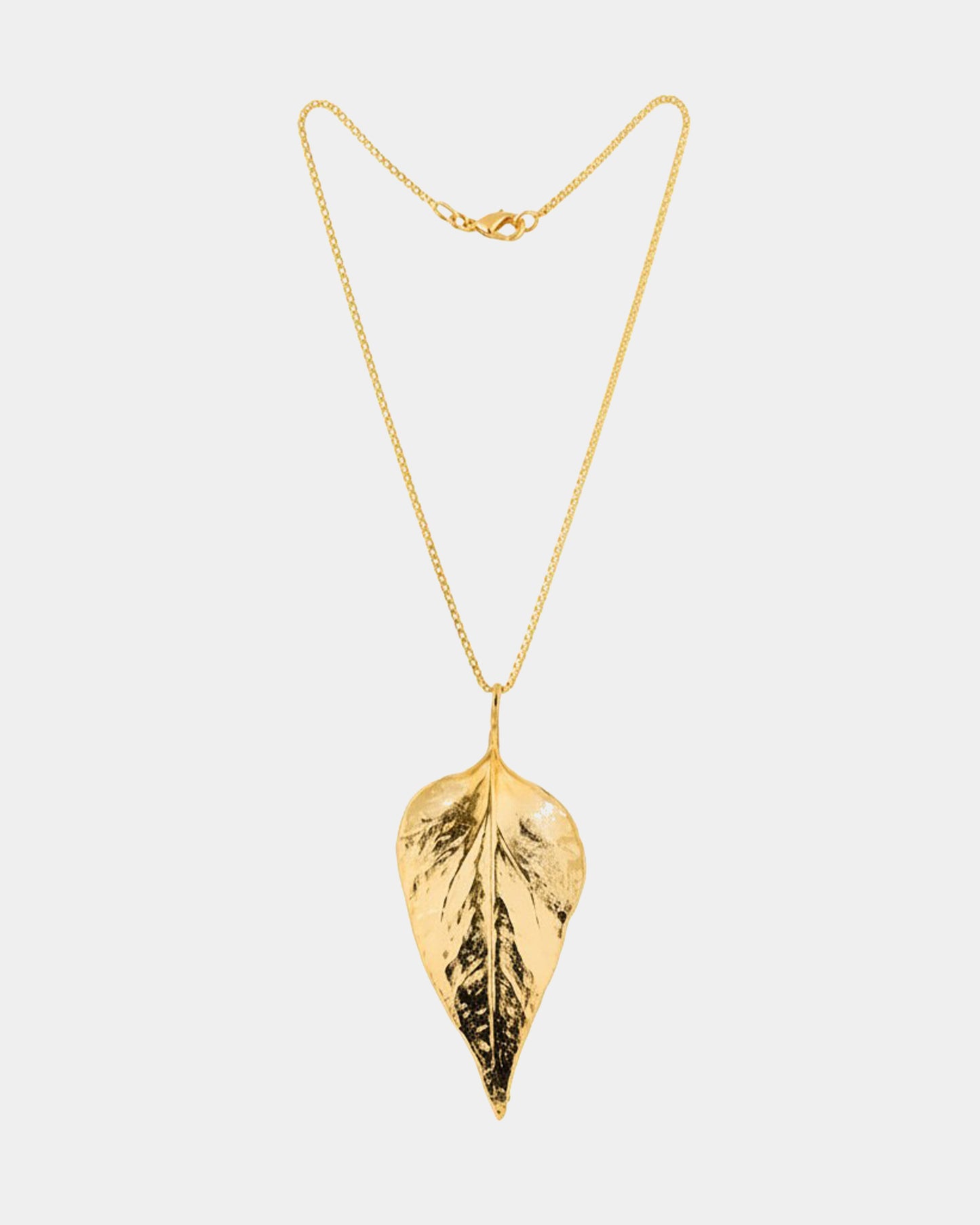 Blooming Beauty Antúrio Leaf Necklace