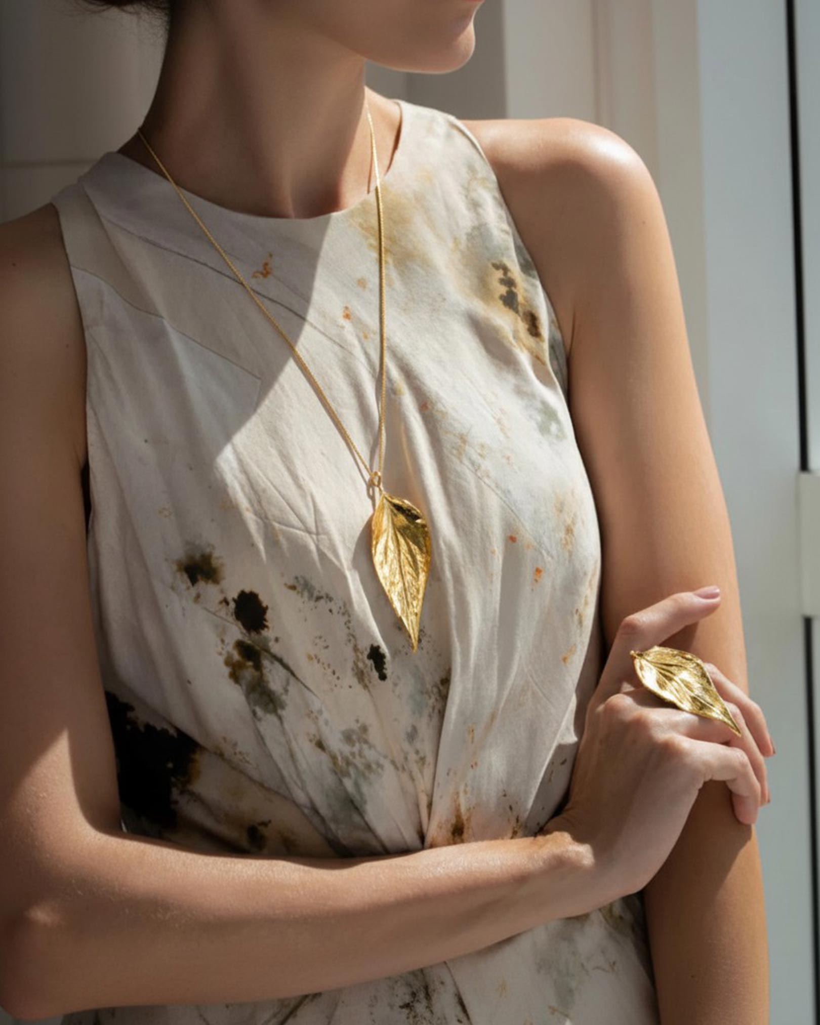 Blooming Beauty Antúrio Leaf Necklace Treasures of Brazil