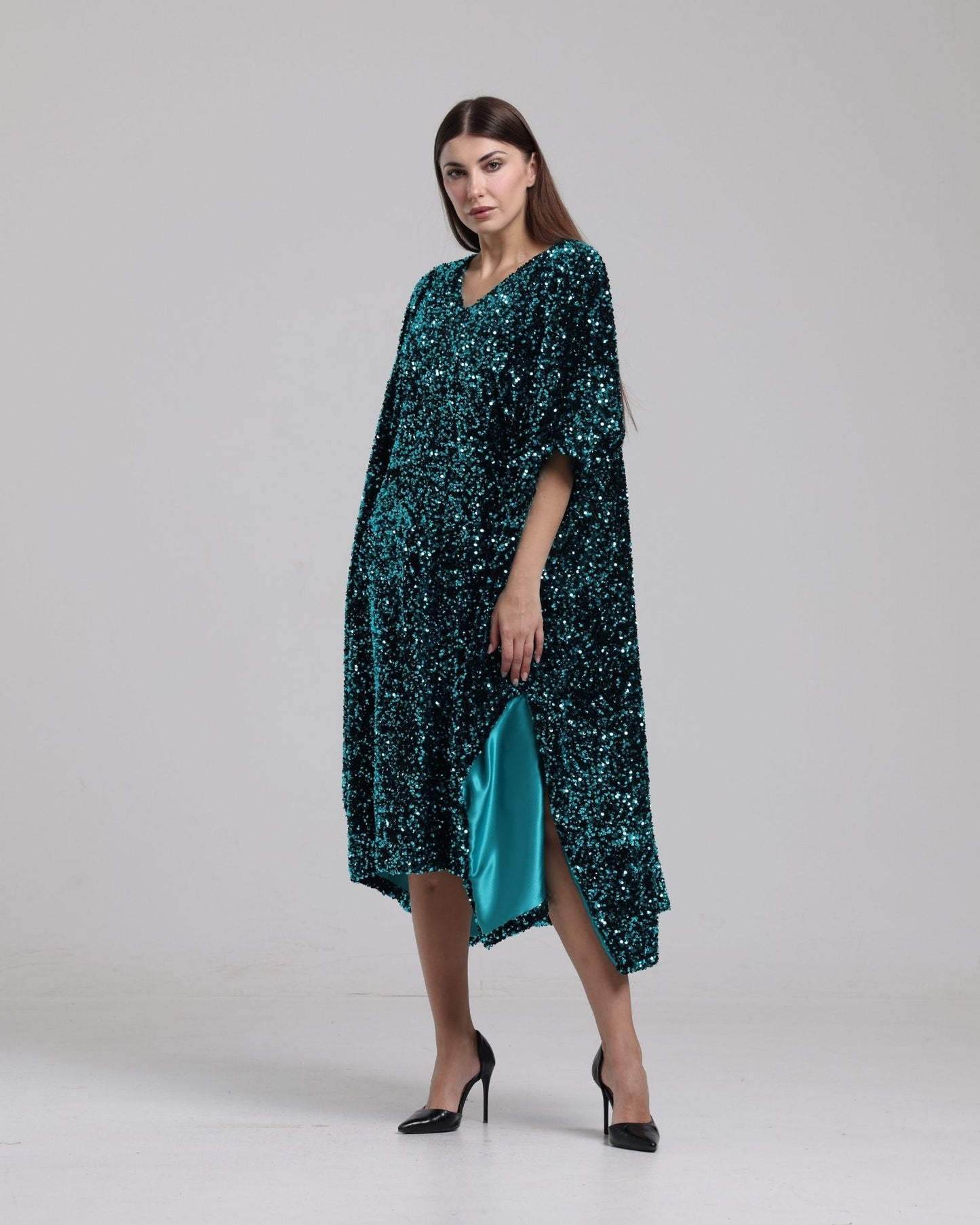 LA REINE - Sequinned Velvet Batwing Kaftan