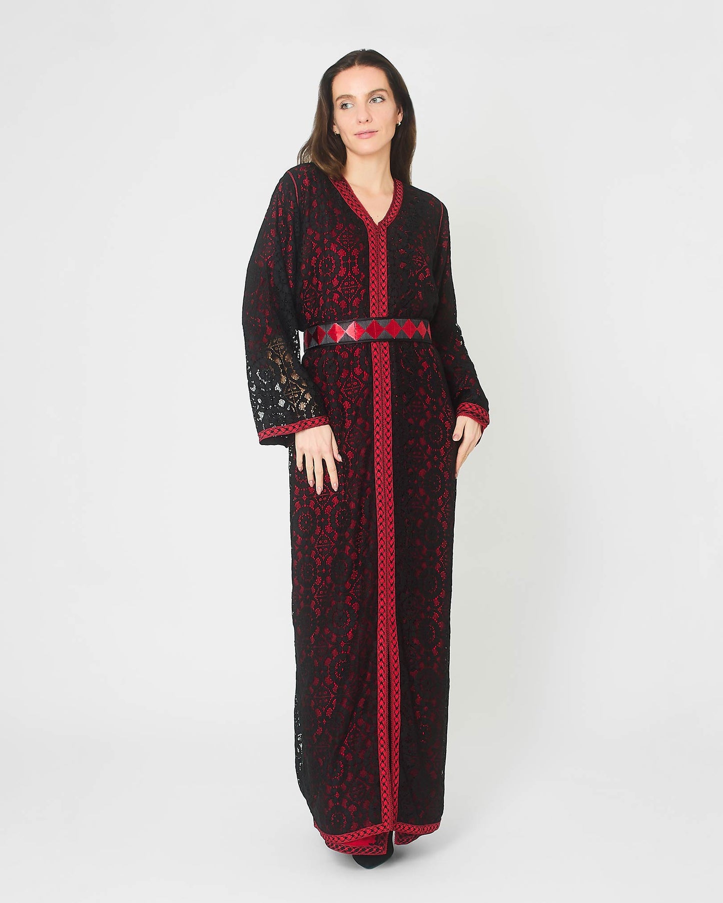 Yarakech - Two-Piece Lace Kaftan Set With Embroidered Belt