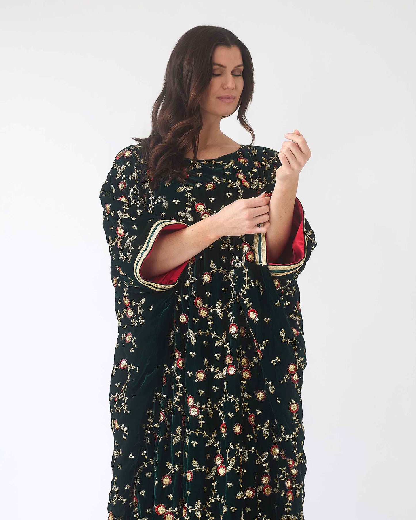 YARAKECH -  Embroidered Batwing Kaftan with Contrast Lining