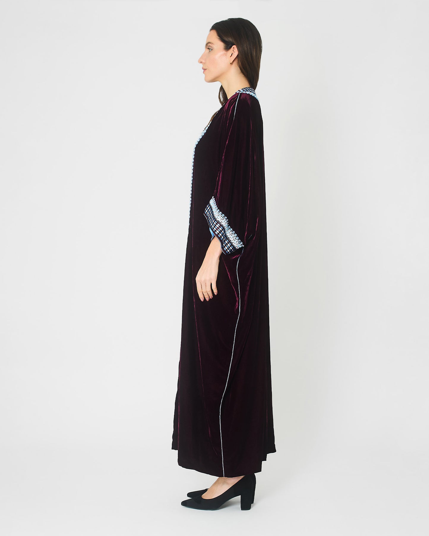 Deep Purple Velvet Embroidered Abaya by Yarakech