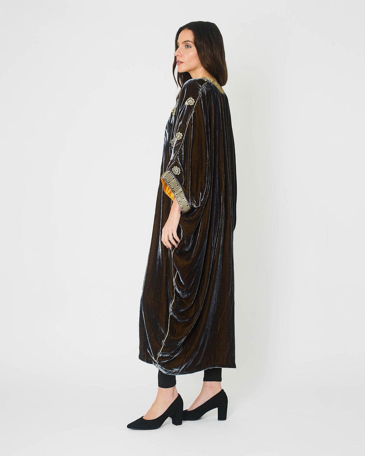 Yarakech Grey Velvet Abaya with Floral Embroidery