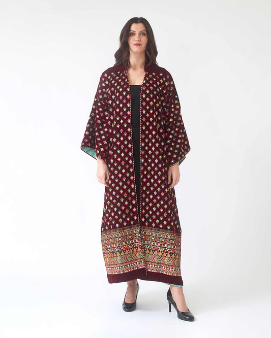 YARAKECH – Embroidered Abaya with Contrast Aqua Lining